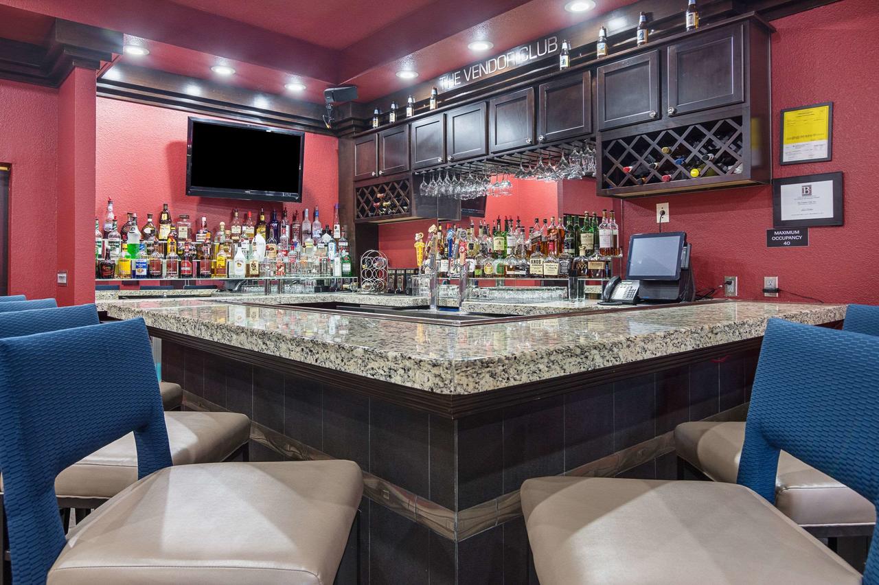 Comfort Inn Bentonville - thumb 4