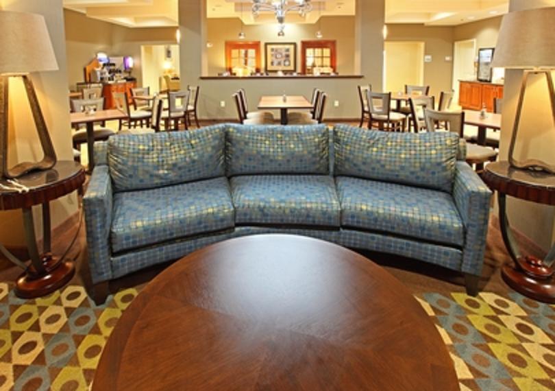 Holiday Inn Express & Suites Searcy - thumb 12