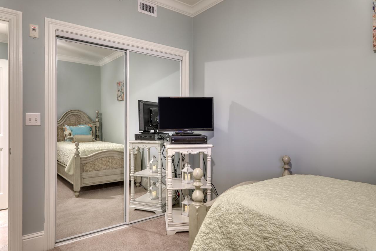 Holiday Isle - thumb 38