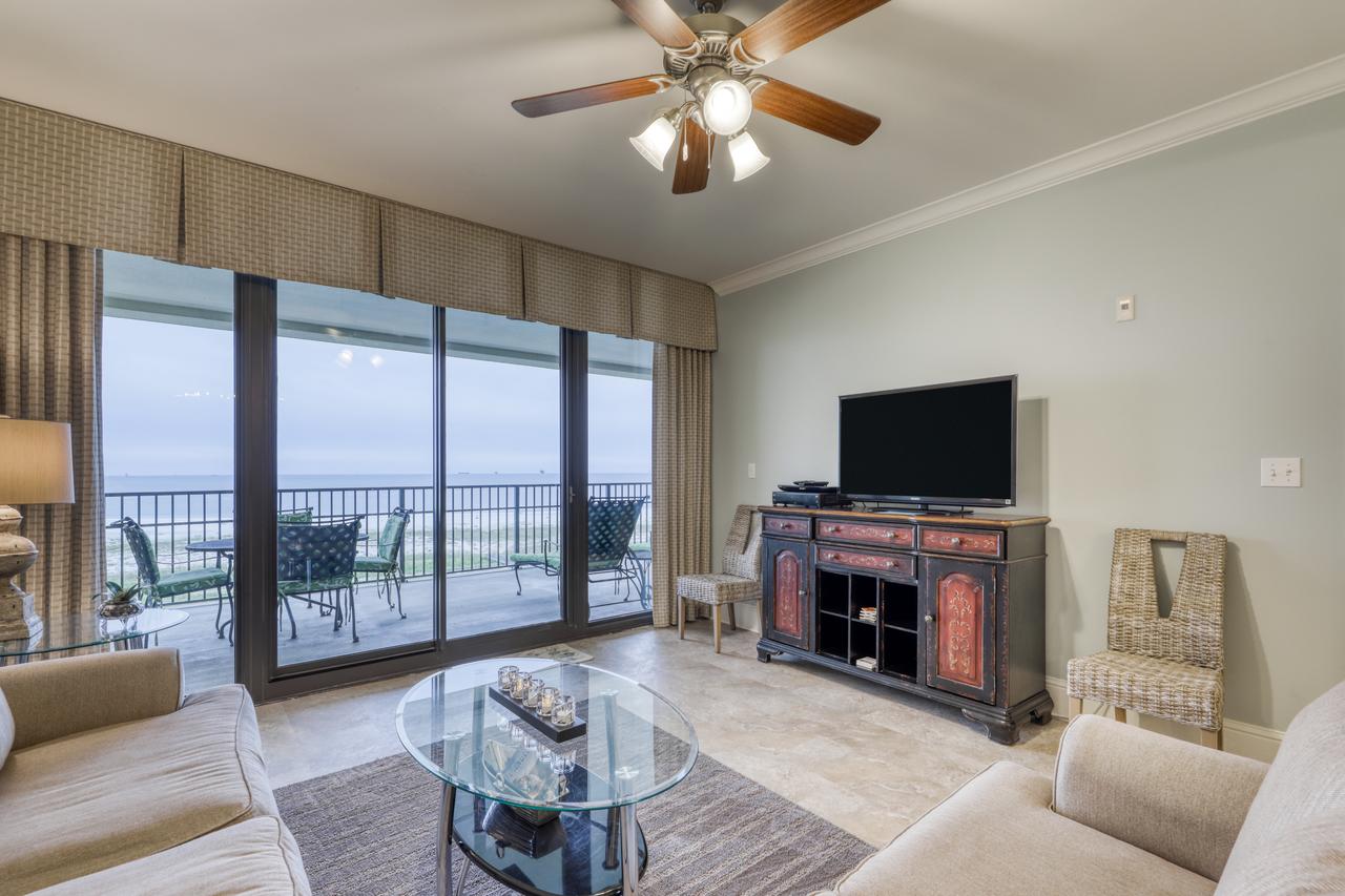 Holiday Isle - thumb 0