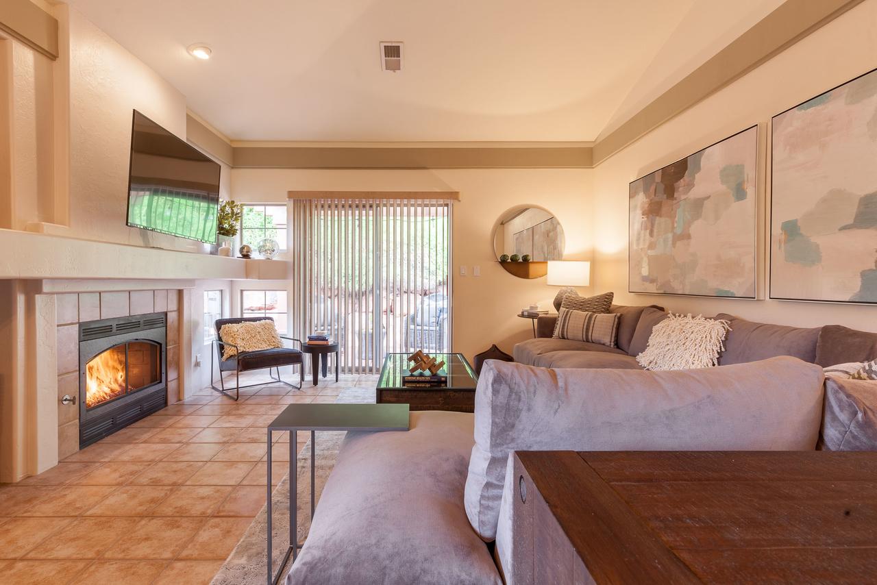 Pristine 3BR/2BA Townhouse W/ Pool And Hot Tub - thumb 15