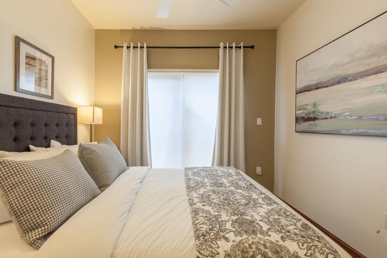 Pristine 3BR/2BA Townhouse W/ Pool And Hot Tub - thumb 16