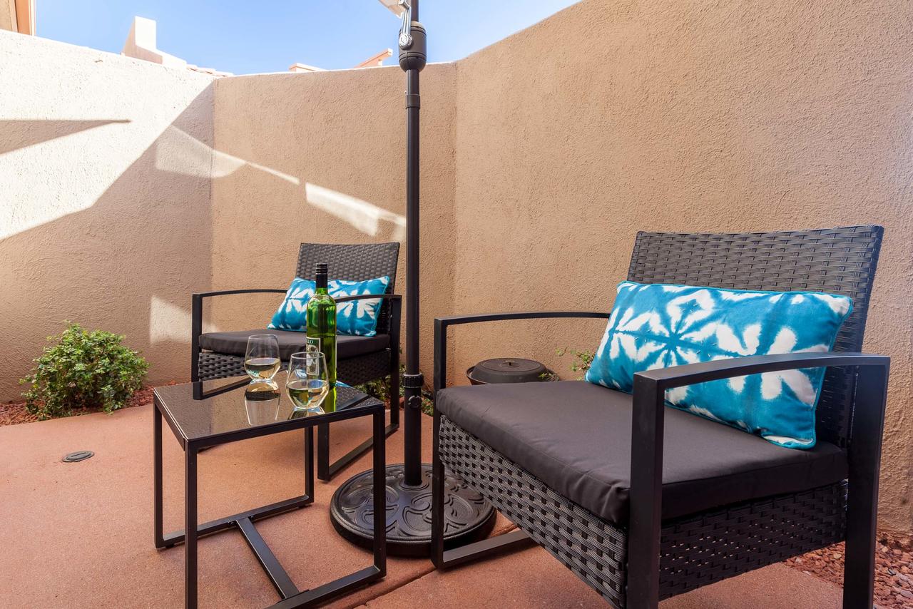 Pristine 3BR/2BA Townhouse W/ Pool And Hot Tub - thumb 29