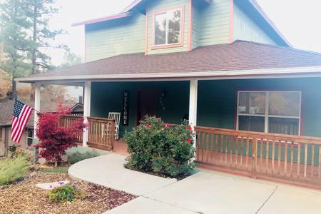 The Hilltop Retreat - thumb 2