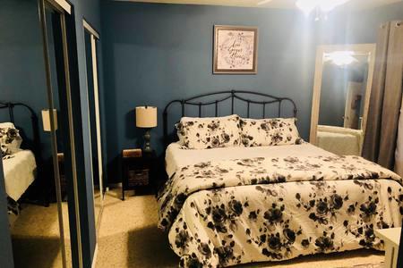 The Hilltop Retreat - thumb 9