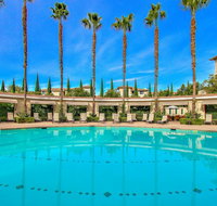 Global Luxury Suites at The Village - Accommodation Indiana