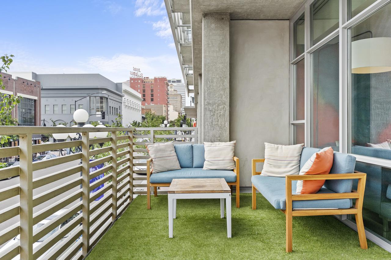 Gaslamp Apartments By Barsala - thumb 2