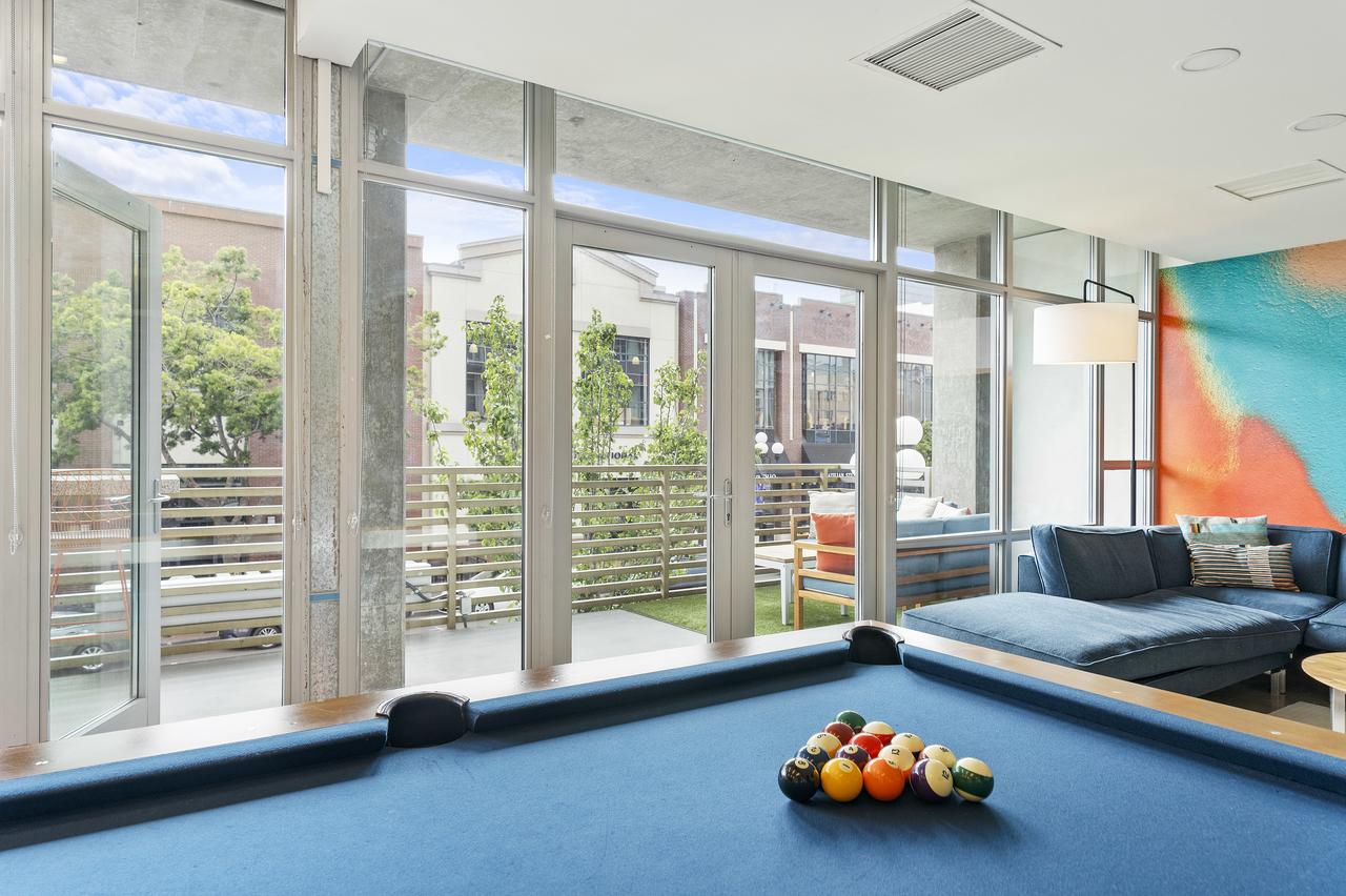 Gaslamp Apartments By Barsala - thumb 3