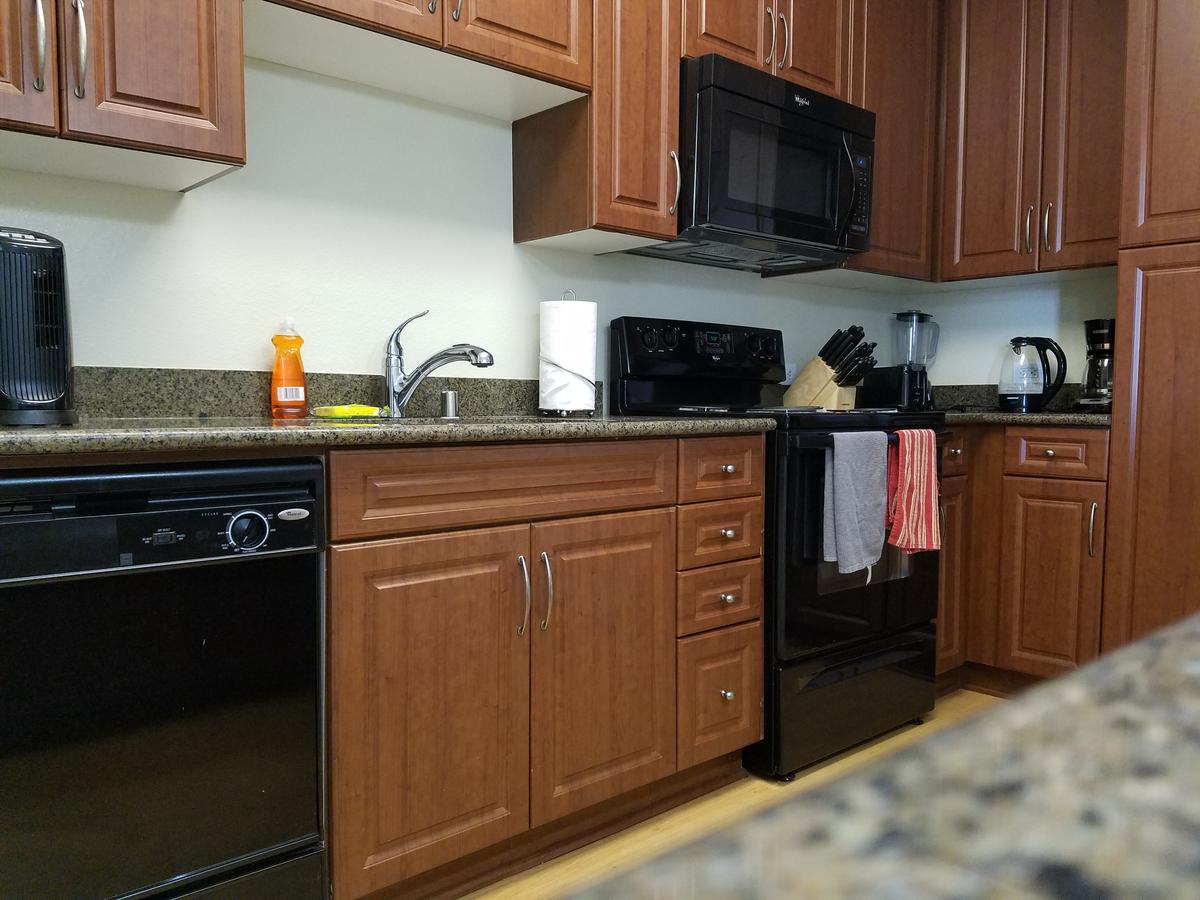 Fashion Valley Apartment D1 - thumb 8