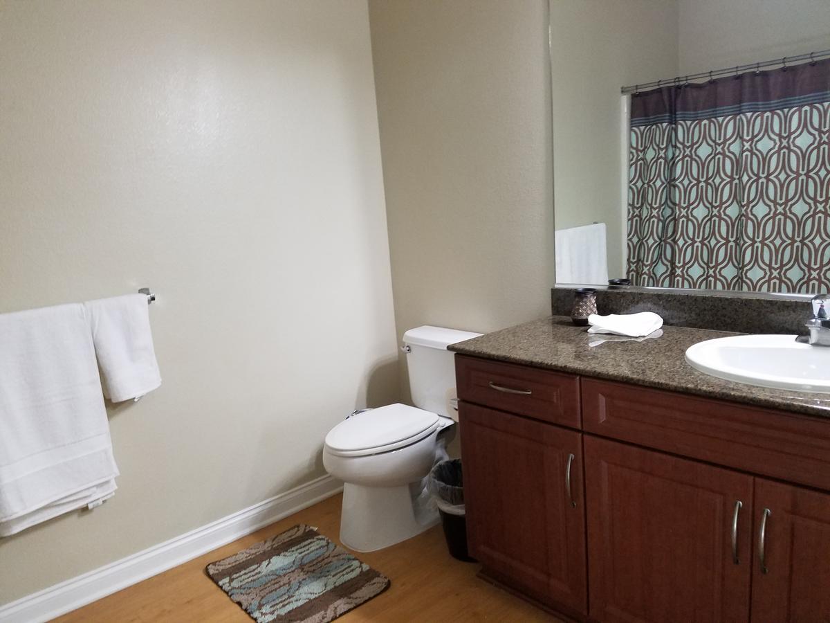 Fashion Valley Apartment D1 - thumb 20