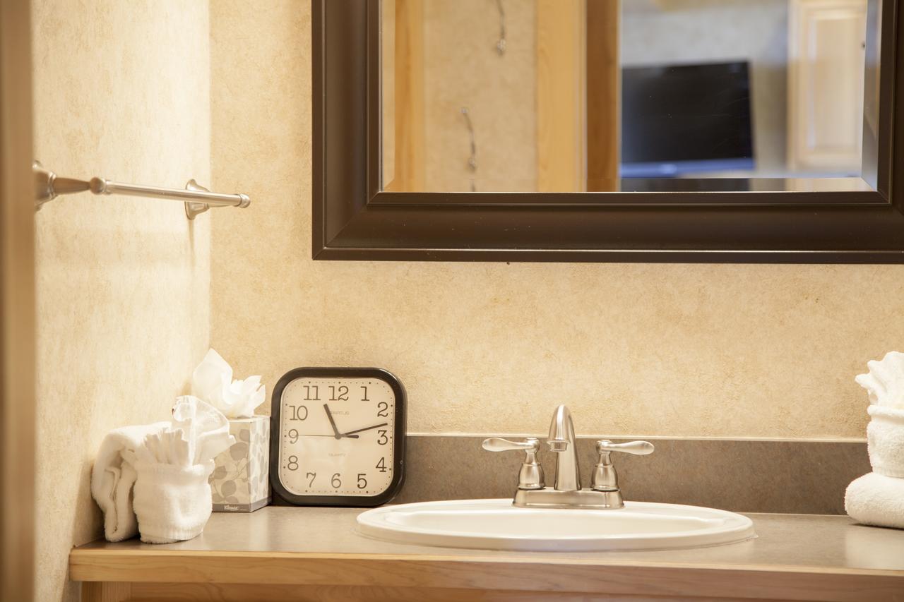 Laurelwood Condominiums, A Destination Residence - thumb 26