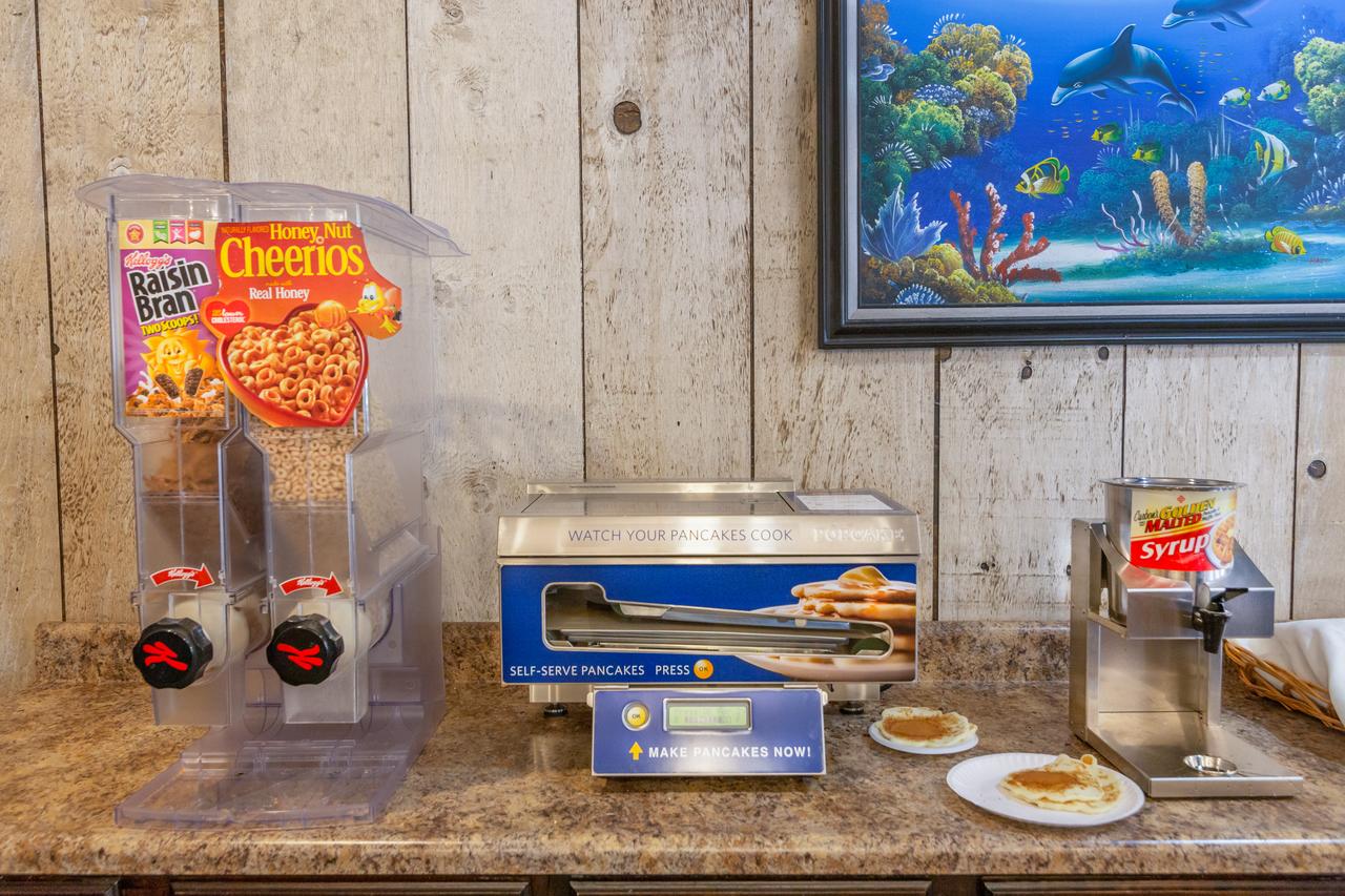 Rocky Mountain Hotel & Conference Center - thumb 25