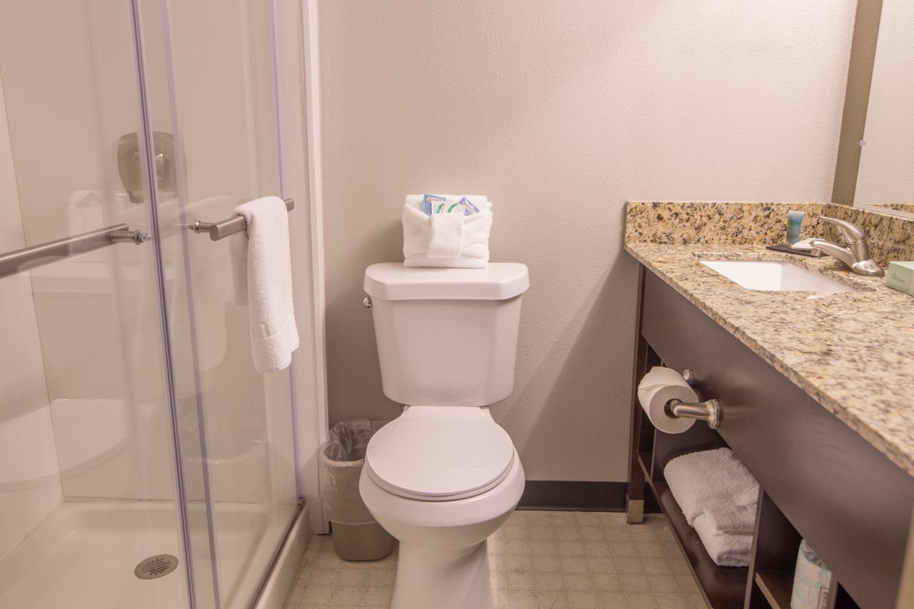 Rocky Mountain Hotel & Conference Center - thumb 13