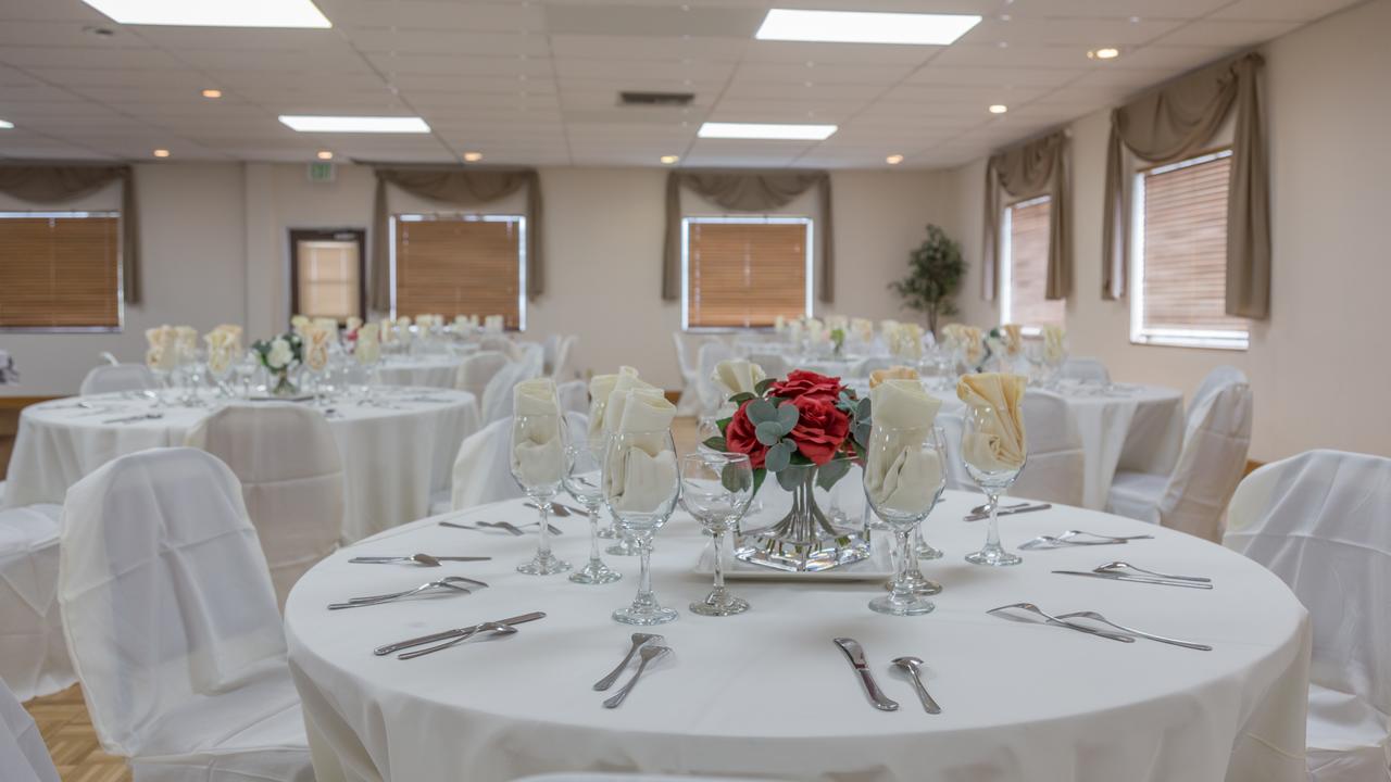 Rocky Mountain Hotel & Conference Center - thumb 3