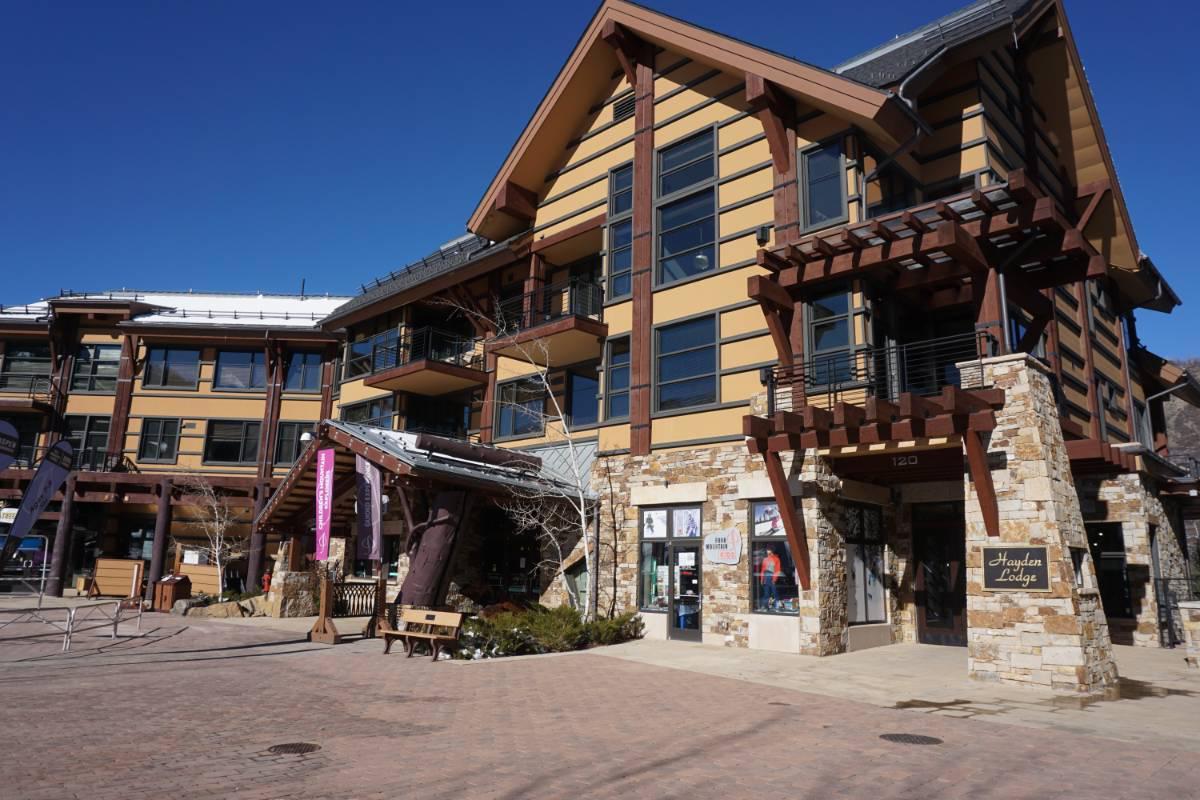 120 Carriage Way #2204 (203154-9418) Condo - thumb 2