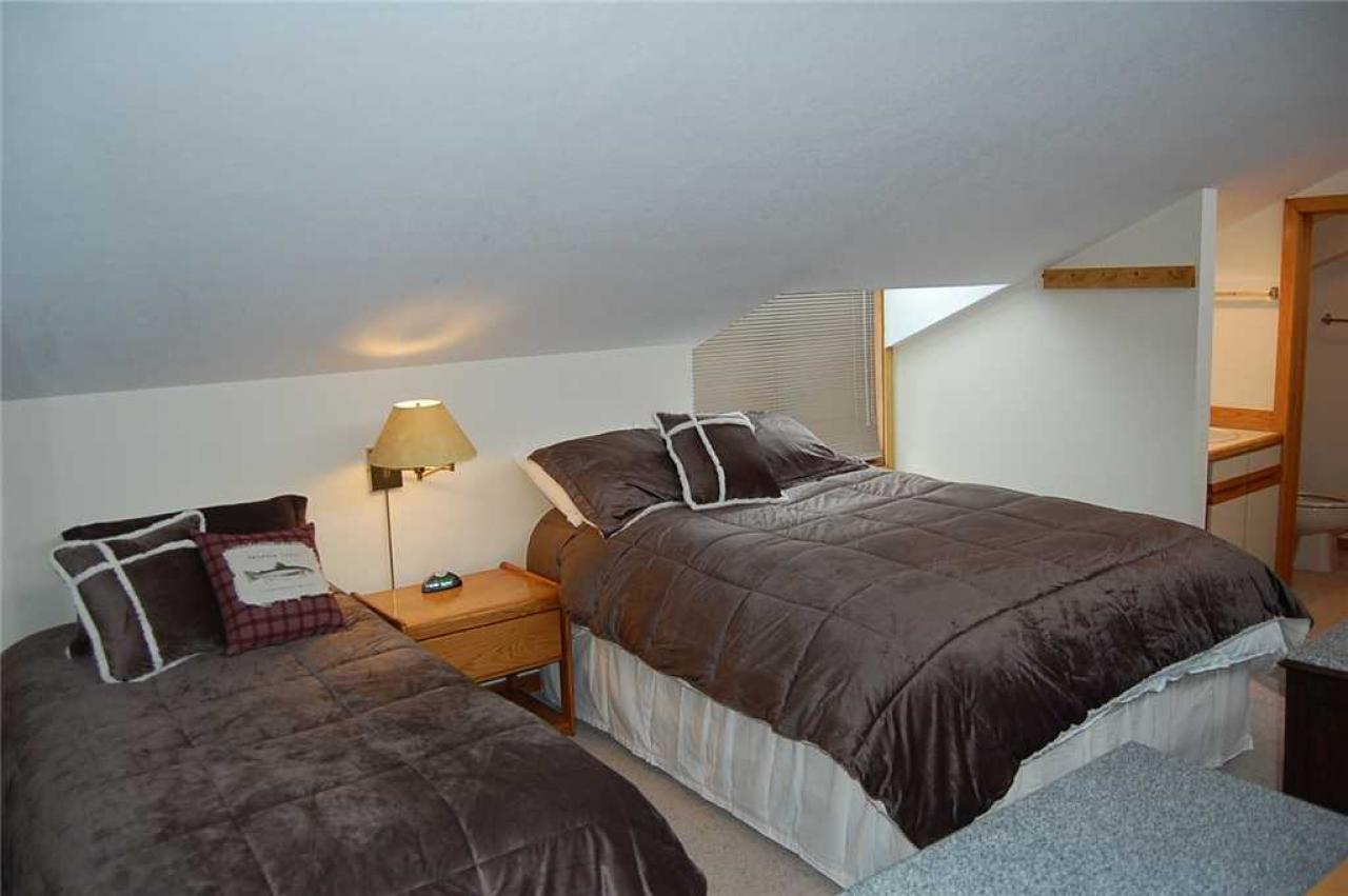 Crestview Place Unit 607 - thumb 8