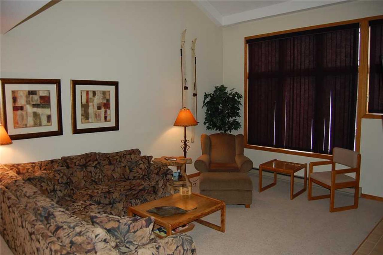 Crestview Place Unit 607 - thumb 0