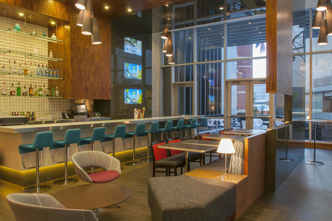 Hampton Inn & Suites Denver Downtown Convention Center - thumb 13