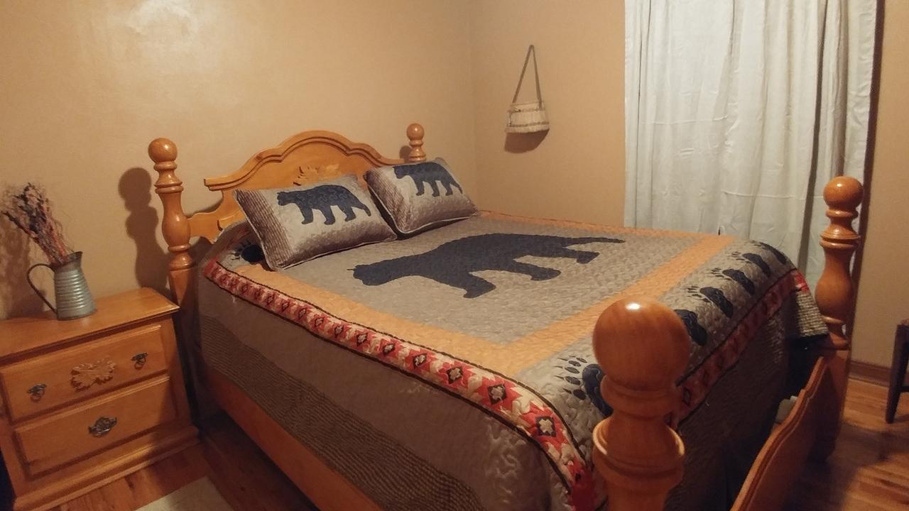 Brown Bear Cabins - thumb 1