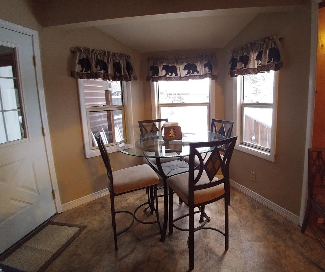 Brown Bear Cabins - thumb 17