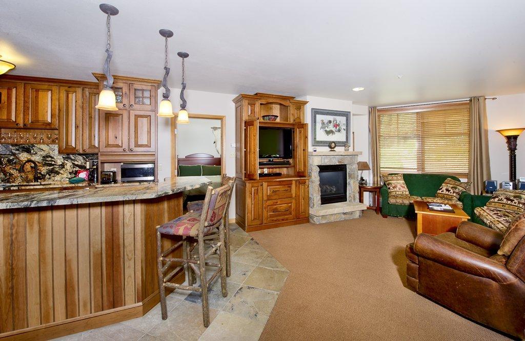Zephyr Mountain Lodge - thumb 5