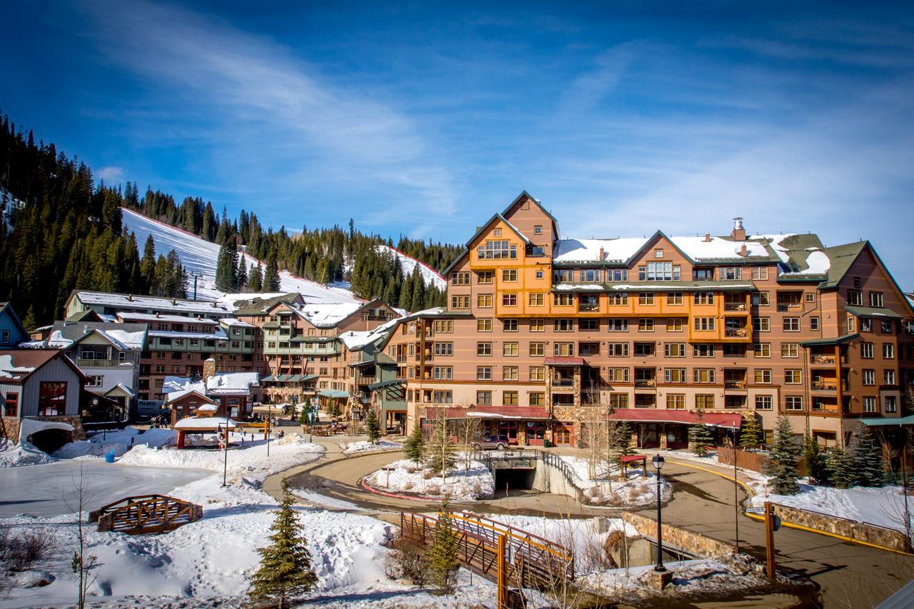 Zephyr Mountain Lodge - thumb 0