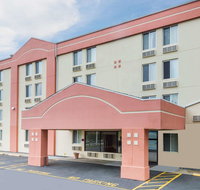 Super 8 by Wyndham Danbury - Accommodation Indiana