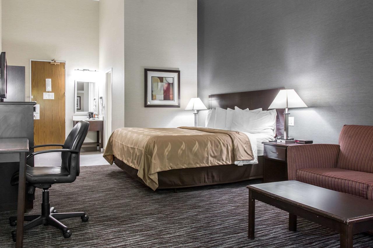 Quality Inn & Suites Danbury Near University - thumb 24