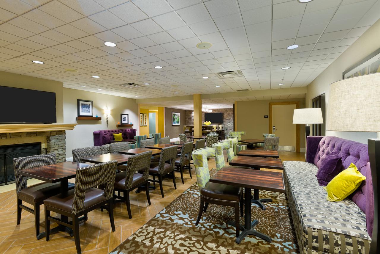 Hampton Inn Danbury - thumb 10