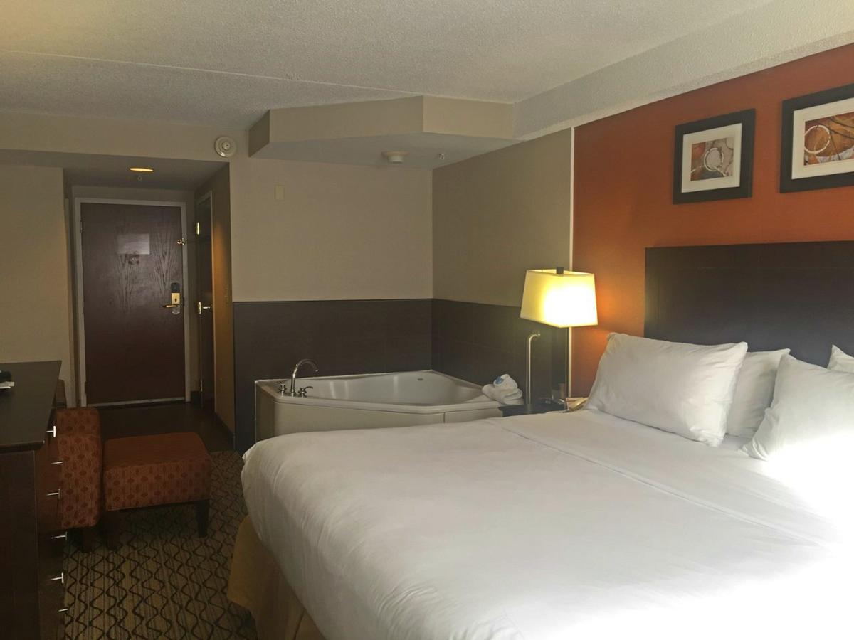 Holiday Inn Express Danbury I-84 - thumb 21