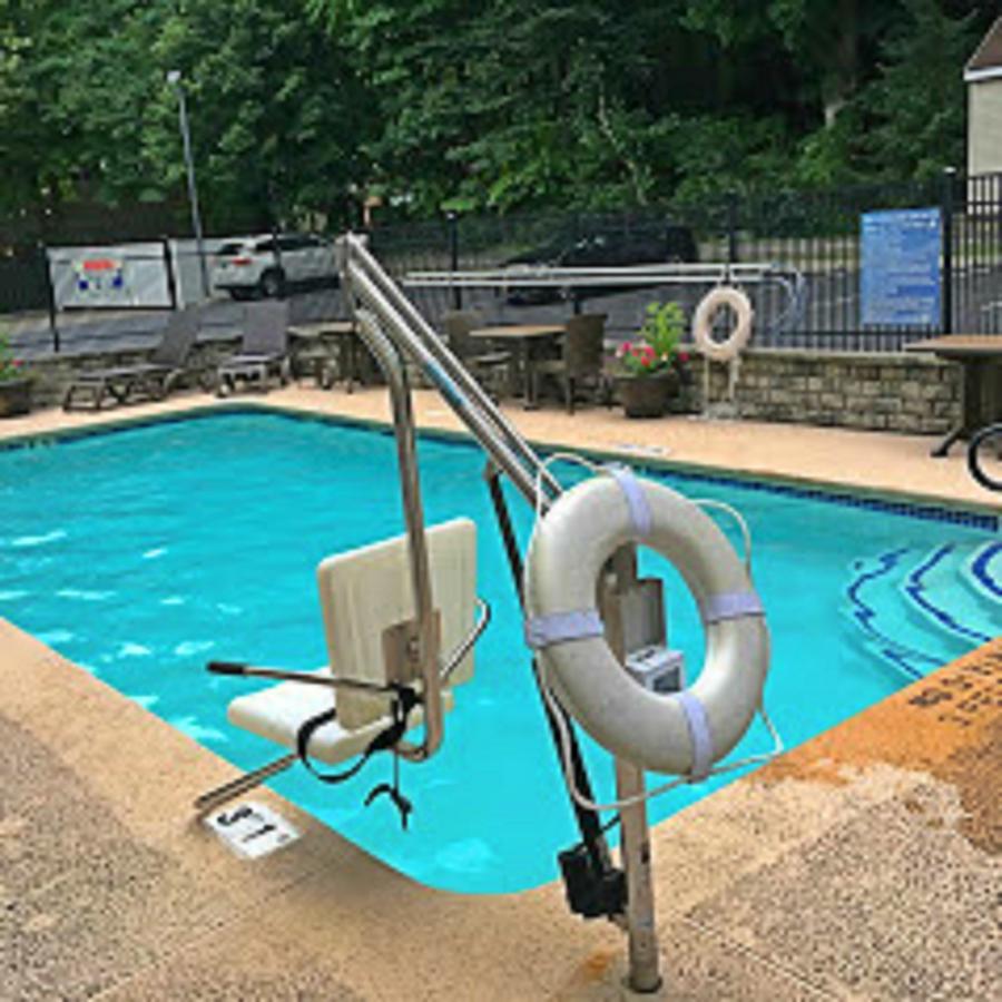 Holiday Inn Express Danbury I-84 - thumb 4