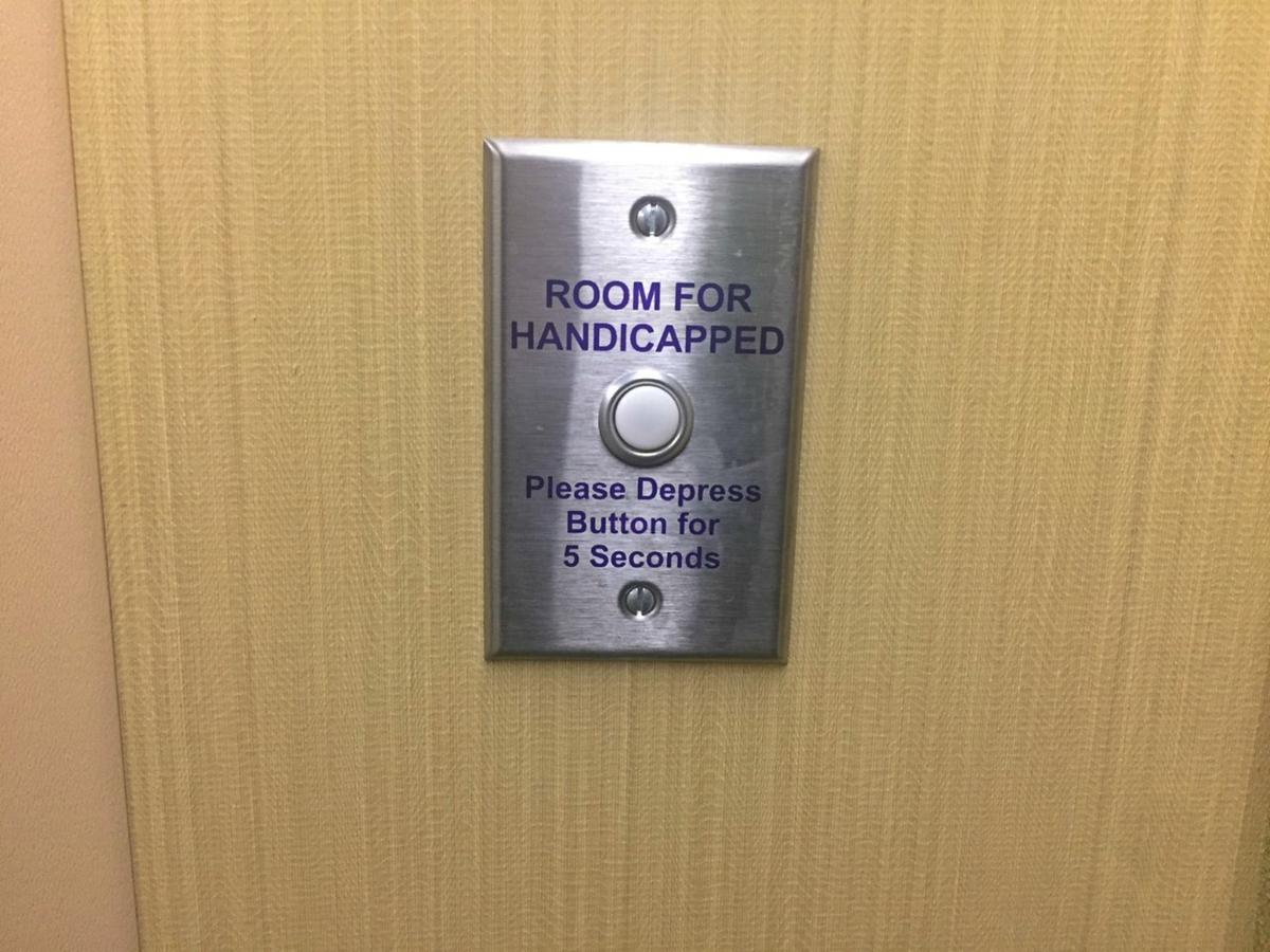 Holiday Inn Express Danbury I-84 - thumb 1