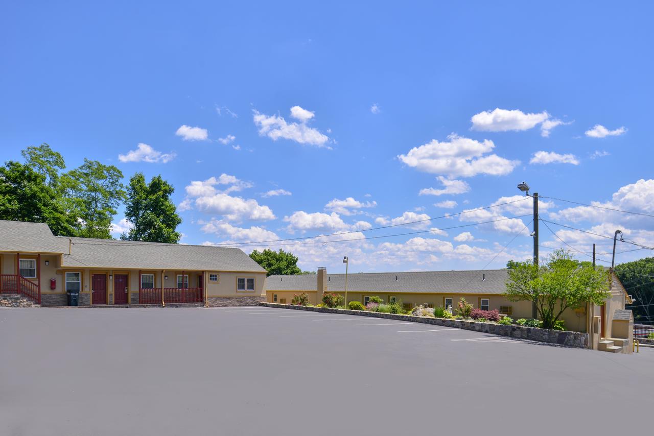 Golden Hill Inn-Danbury - thumb 15