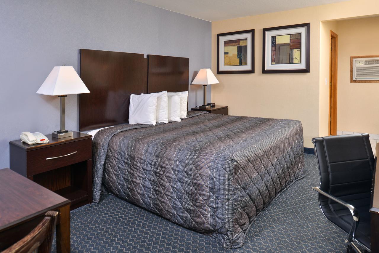 Golden Hill Inn-Danbury - thumb 13