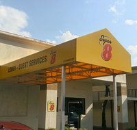 Super 8 by Wyndham Dover - Accommodation Indiana