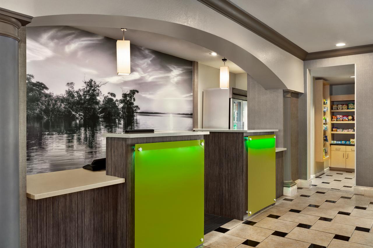 La Quinta By Wyndham Port Charlotte - thumb 11