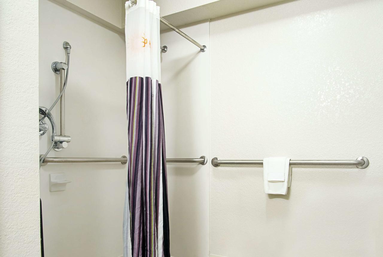 La Quinta Inn By Wyndham West Palm Beach - Florida Turnpike - thumb 11