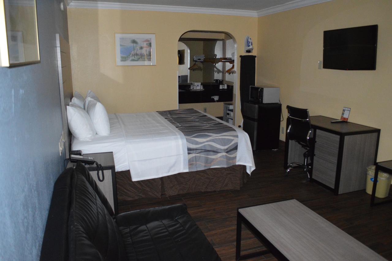 Americas Best Value Inn Fort Myers - thumb 22