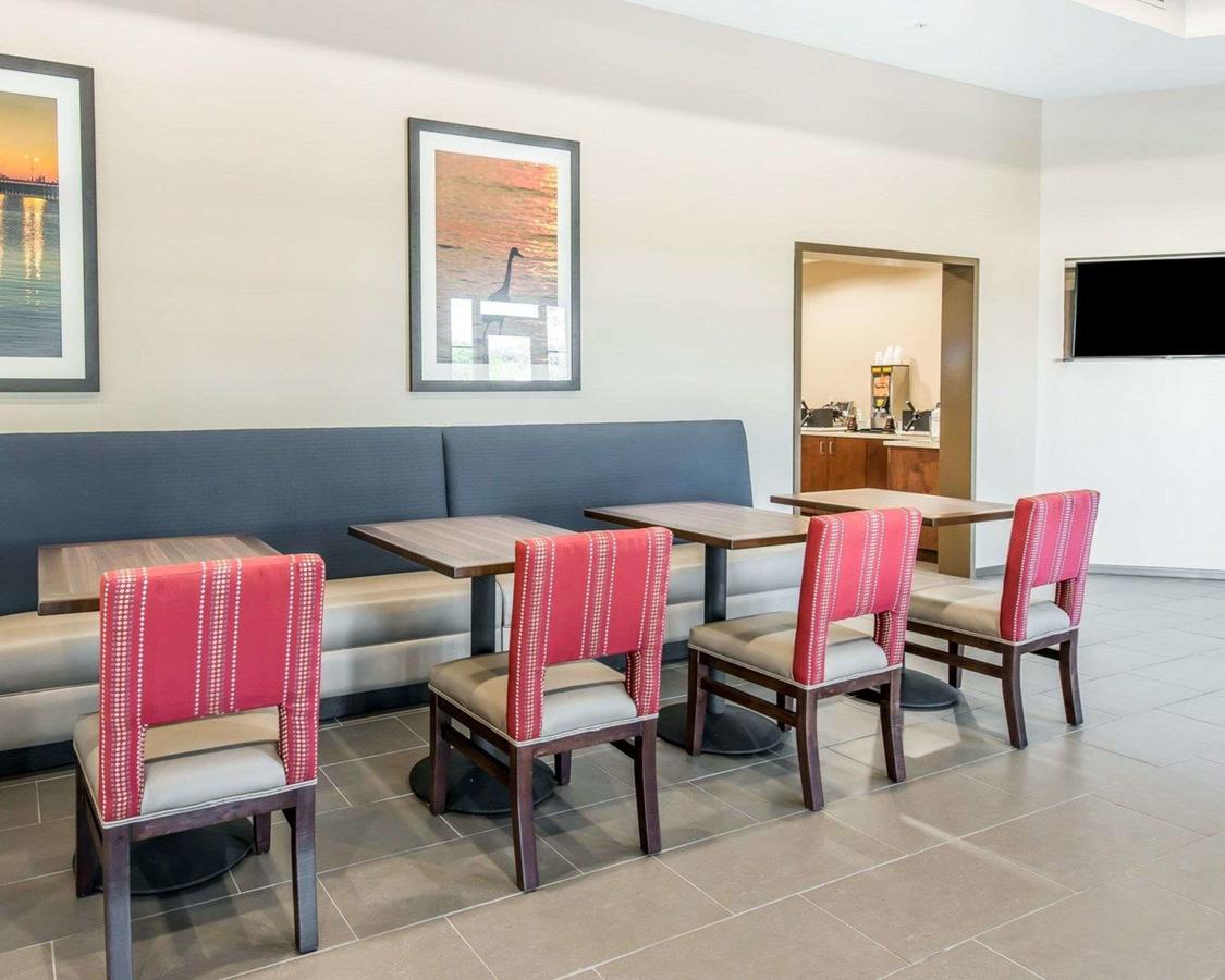 Comfort Suites Near Rainbow Springs Dunnellon - thumb 5