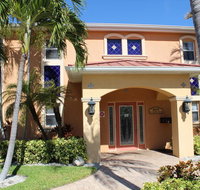 Honeymoon Sunsets at Coconut Villas of Dunedin - Two Bedroom Condo - Accommodation Indiana