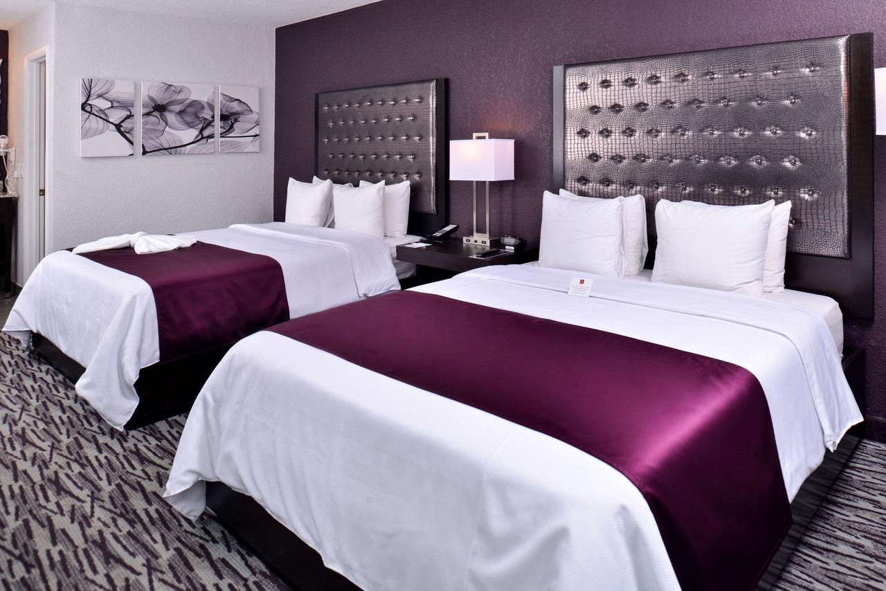 Clarion Inn & Suites Across From Universal Orlando Resort - thumb 28