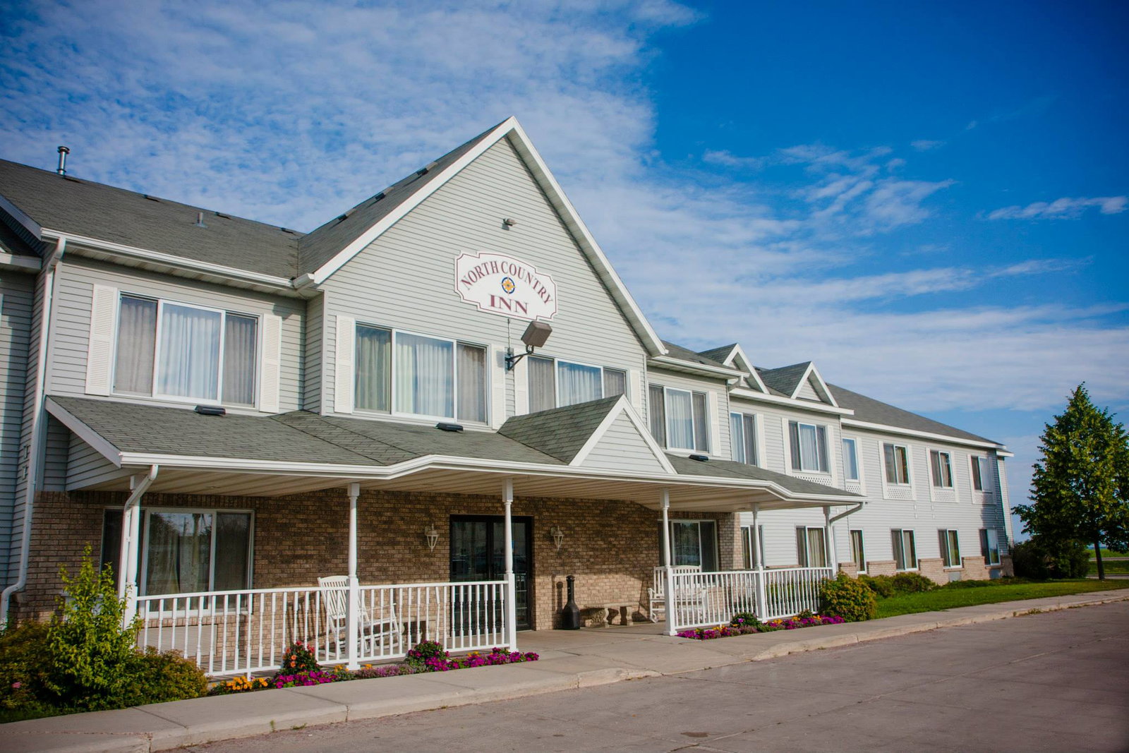 North Country Inn & Suites - thumb 0