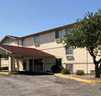 Super 8 by Wyndham Omaha SW - Accommodation Indiana
