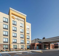 La Quinta Inn  Suites Philadelphia Arpt - Accommodation Indiana