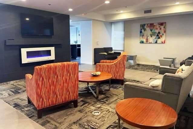 La Quinta Inn & Suites Downtown/Route 66 - thumb 5