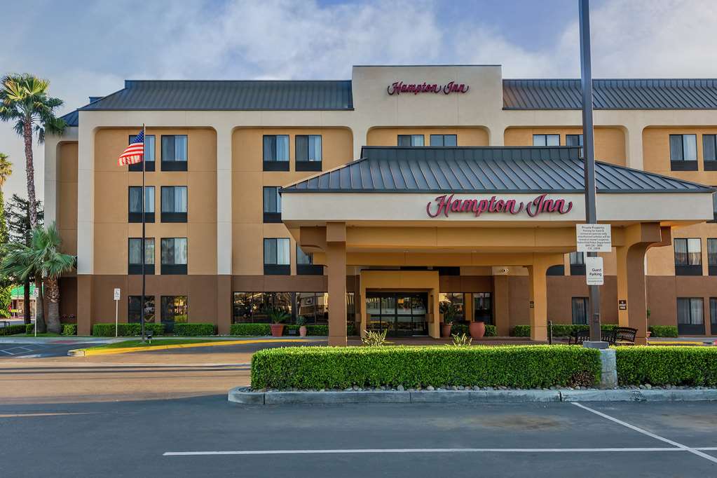 Hampton Inn Bakersfield-Central - thumb 1