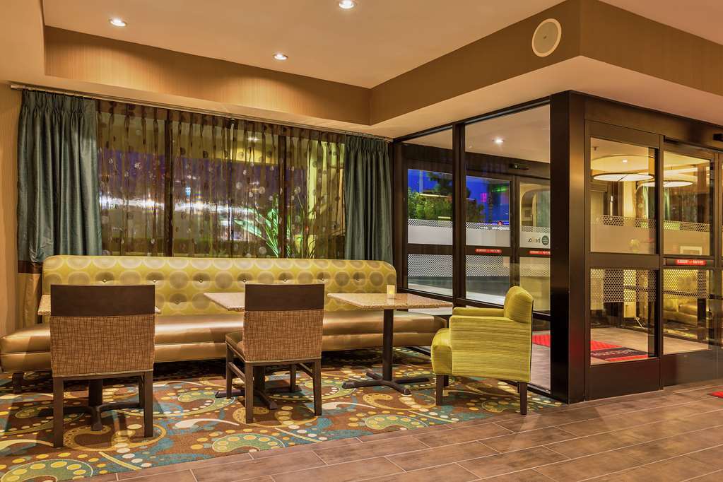 Hampton Inn Bakersfield-Central - thumb 2