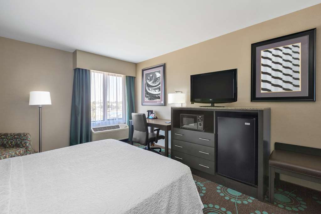 Hampton Inn Bakersfield-Central - thumb 6