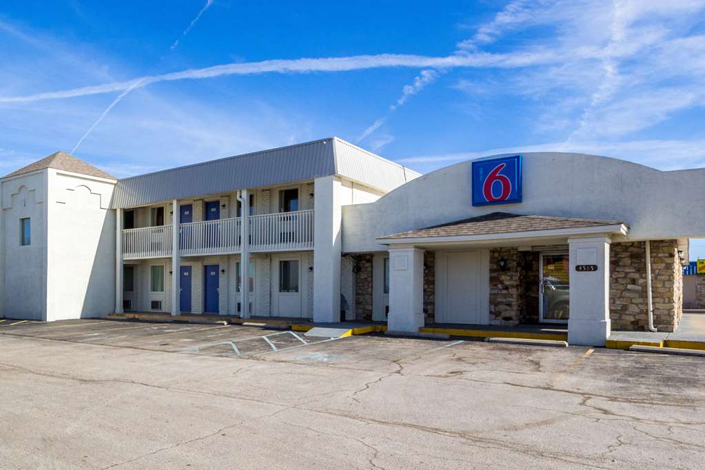 Motel 6 Indianapolis - S. Harding St