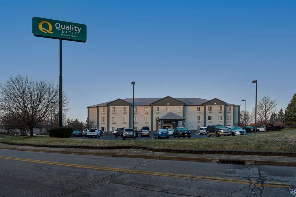 Quality Suites NE Indianapolis/Fishers